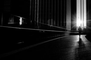 Marcher vers la lumière