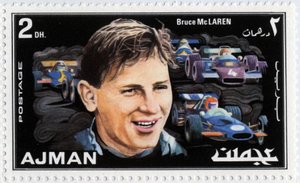 Timbre des Émirats représentant le pilote de voiture néo-zélandais Bruce McLaren (1937-1970)