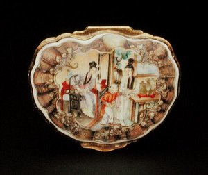 Couvercle de tabatière en forme de coquillage, période Qianlong (1736-95) vers 1760 - School Chinese