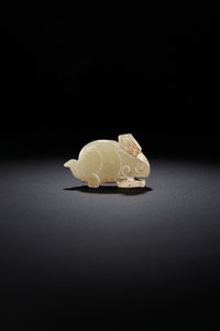 Pendentif en forme de lapin, fin de la dynastie Shang-début de la dynastie Zhou occidentale - School Chinese