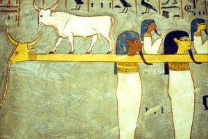 Égypte ancienne, peinture, dieux du monde souterrain attachés à Hathor, vache divine, remorquant la barque solaire, tombeau de Ramsès I, Thèbes - School Egyptian