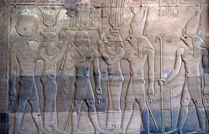 Égypte ancienne, peinture murale/sculpture, Ptolémée XIII présenté à Horus, Temple de Sobek et Horus, Kom Ombo