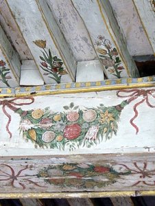 (détail) de poutres peintes (bois peint)