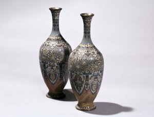 Deux vases cloisonnés
