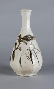 Vase avec chrysanthème et motif de maison, dynastie Choson