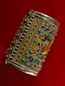 Bracelet en corail, argent et émail, Maroc