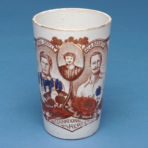 Chope souvenir Angleterre contre Écosse (céramique)