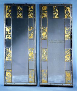 Une paire de portes miroir Orrefors, avec des scènes de cirque - Simon Gate