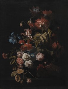 Un vase avec des fleurs