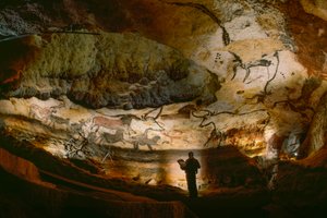 Salle des Taureaux, murs de calcite à Lascaux.