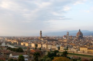 Italie, Toscane, Florence, vue élevée sur la ville depuis Piazzele Michelangelo, 2022