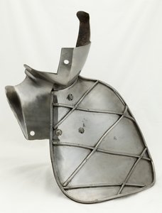 Renfort de bevor avec cible de joute, vers 1560 - South German School