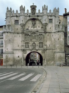 Arco de Santa Maria, autrefois partie des murs de la ville