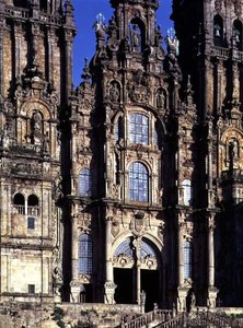 Vue de la façade ouest (Fachada del Obradoiro) conçue par Fernando Casas y Novoa