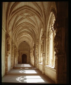 Vue de la galerie inférieure du monastère de San Juan de los Reyes, Tolède