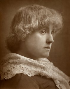 Mary Eastlake, actrice britannique, 1883 - St James