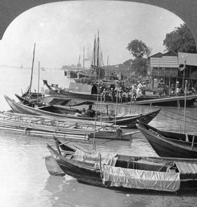 Regardant vers le haut de la rivière Irrawaddy, Rangoon, Birmanie, 1908