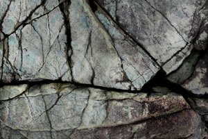Surface rocheuse fissurée - Studio Meikle