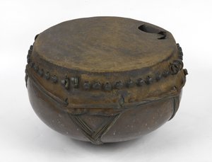 Tambour soudanais, vers 1898