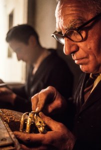 Orfèvre formant un bracelet, Florence