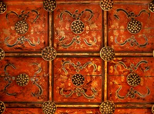 Plafond de la chaire de prédication au Wat Phra That Lampang Luang