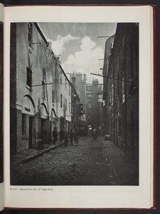Broad Close, No. 167 High Street, extrait de Old Closes and Streets of Glasgow (anciens clos et rues de Glasgow) - Thomas Annan