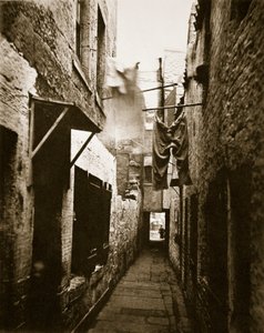 Close, 101 High Street, Glasgow, vers 1878 - Thomas Annan