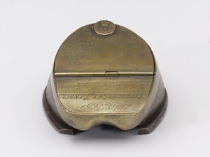 Encrier en sabot de cheval appartenant au Capitaine William Tyrwhitt Drake, Royal Horse Guards, vers 1829 - Thomas Lee