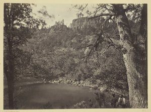 Vue sur le lac Apache, Sierra Blanca Range, Arizona - Timothy O