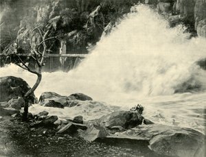 Une grande vague dans les gorges de la Cataracte, près de Launceston, 1901