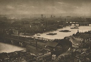 Un dernier regard sur le merveilleux Londres depuis la croix sur le dôme de Saint-Paul, vers 1935