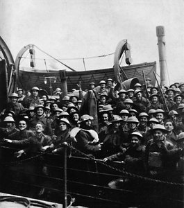 Un bateau de soldats sauvés de Dunkerque, 1940, 1945
