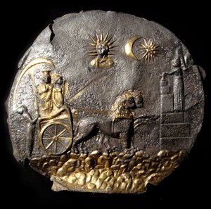 Un médaillon rond décrivant Cybèle, IIe siècle av. J.-C.