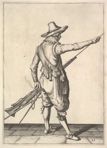Un soldat tirant la baguette de son support, de la série des Mousquetaires, planche 25, dans Wap...