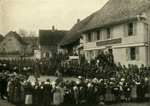 Un village en Alsace occupé par les troupes françaises, Première Guerre mondiale, c1915, c1920
