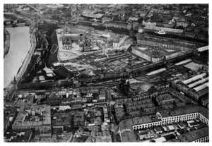 Vue aérienne du Kremlin, Moscou, URSS, depuis un Zeppelin, 1930-1933