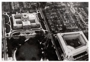 Vue aérienne de la Bibliothèque du Congrès, Washington DC, USA, depuis un Zeppelin, 1928-1933 - Unbekannt