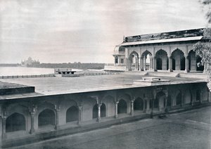 Agra. Le Dewan-i-Khas montrant le Taj