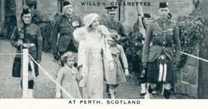 À Perth, Écosse, 1935-1937