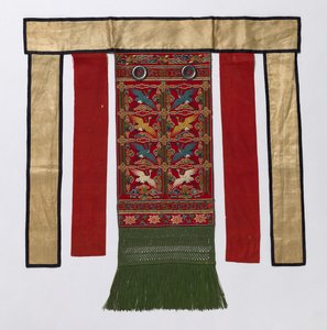 Tablier arrière pour la robe cérémoniale royale, fin des années 1800-début des années 1900