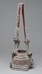 Panier, vers 1875-1917
