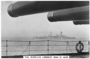 Croiseur de bataille HMS Hood, vu depuis HMS Nelson, 1937