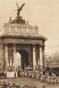 Sous la quadrige, 12 mai 1937