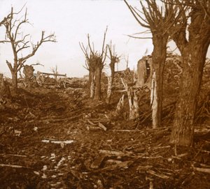 Paysage dévasté, Belloy-en-Santerre, nord de la France, vers 1914-1918