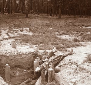 Corps de soldat mort, Argonne, nord de la France, vers 1914-1918 - Unbekannt