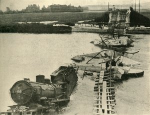 Pont bombardé et train déraillé, nord de la France, Première Guerre mondiale, 1914
