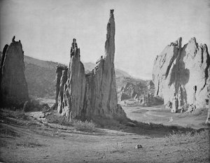 Flèches de la cathédrale, Jardin des Dieux, Colorado, vers 1897