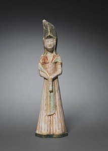 Dame de cour avec haute coiffe : figurine de tombe, c. 700-750