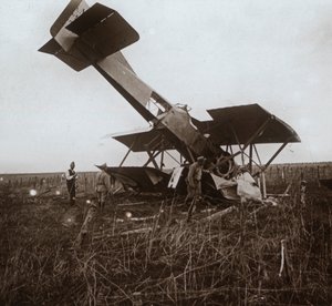 Avion écrasé, Tracy-le-Val, nord de la France, vers 1914-1918