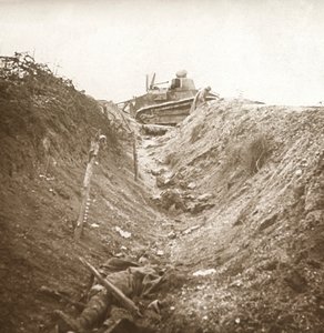 Char détruit et cadavre, Auberives, France, vers 1914-1918